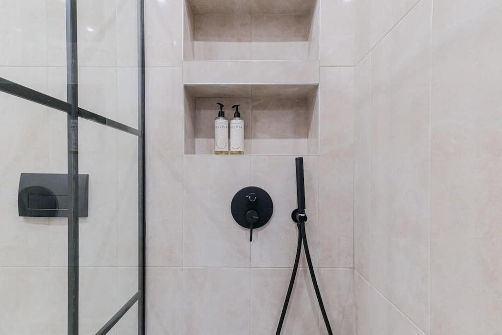 Appartement Tsinari Comfort & Luxury Suite, Private Parking