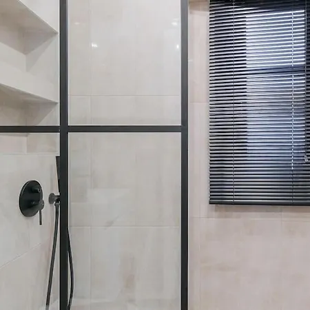Tsinari Comfort & Luxury Suite, Private Parking Thessalonique Extérieur photo